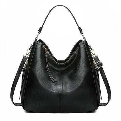 Klassische Lederschultertasche mit eleganten Golddetails