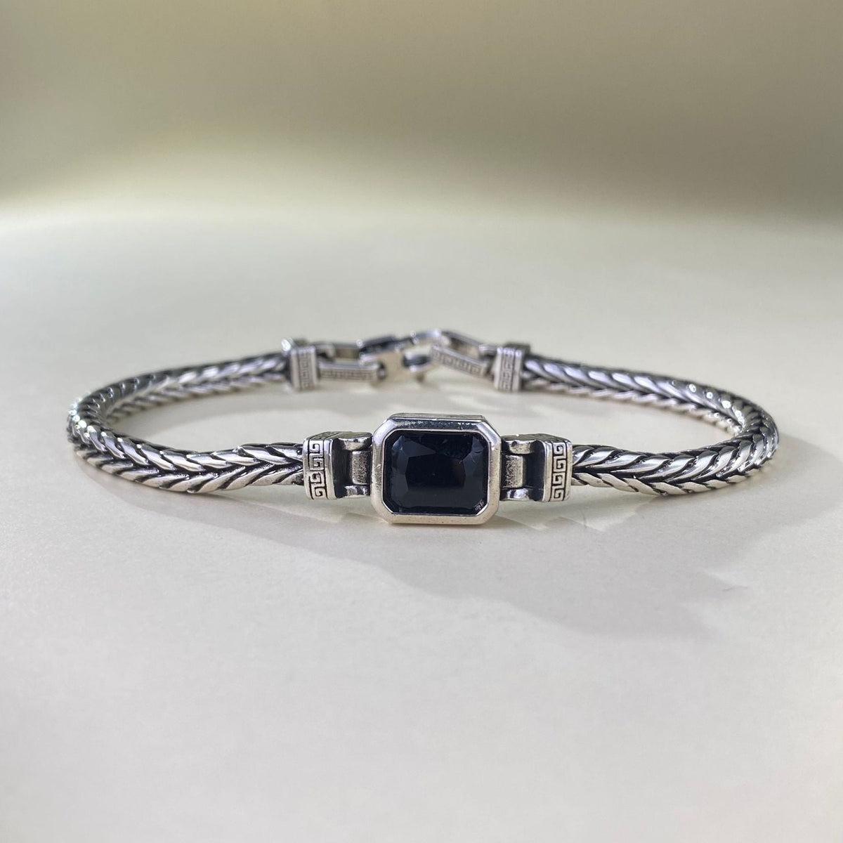 Armband mit Onyx-Edelstein – geflochtenes Edelstahlband