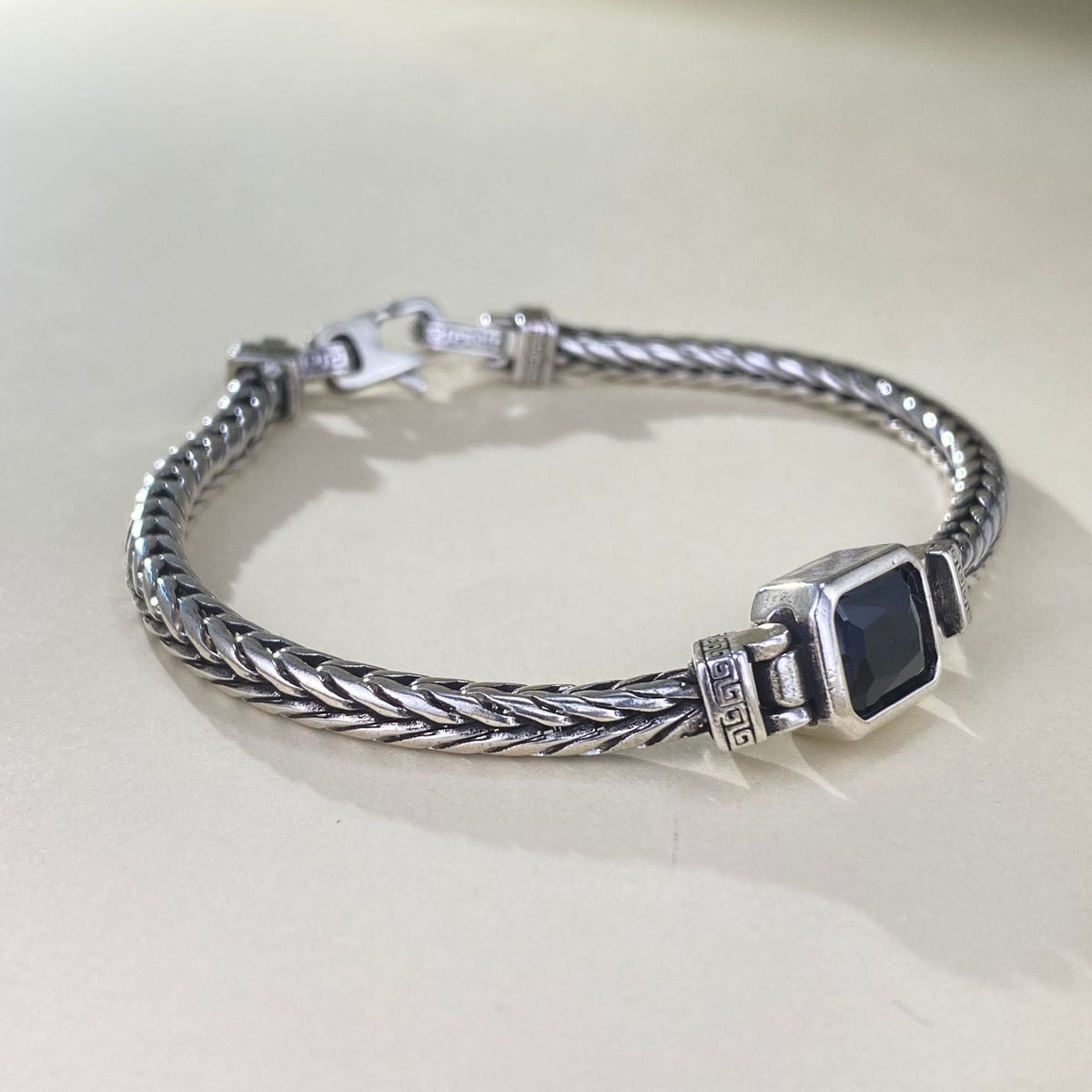 Armband mit Onyx-Edelstein – geflochtenes Edelstahlband