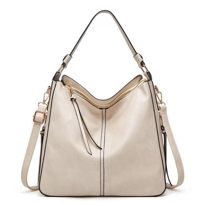 Klassische Lederschultertasche mit eleganten Golddetails