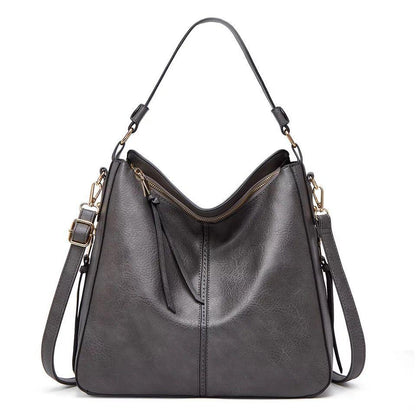 Klassische Lederschultertasche mit eleganten Golddetails