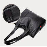 VINTARIS – Elegant Leather Shoulder Bag with Retro Touch and Smooth Surface