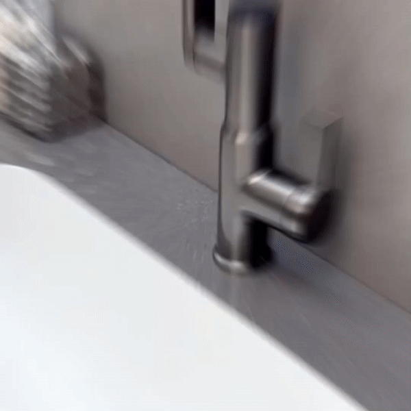 AQUATWIST 360° Kitchen Faucet – Rotating & Stylish for Modern Living