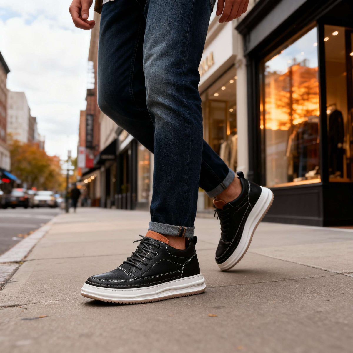 Herren Ledersneaker – strukturiertes Leder, gepolstert