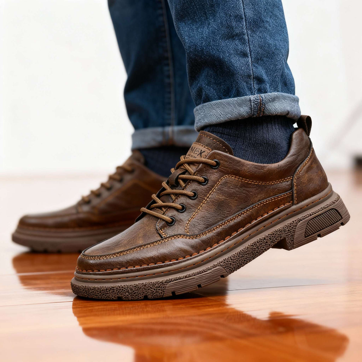 Herren Ledersneaker – handgenäht mit Dämpfungssohle