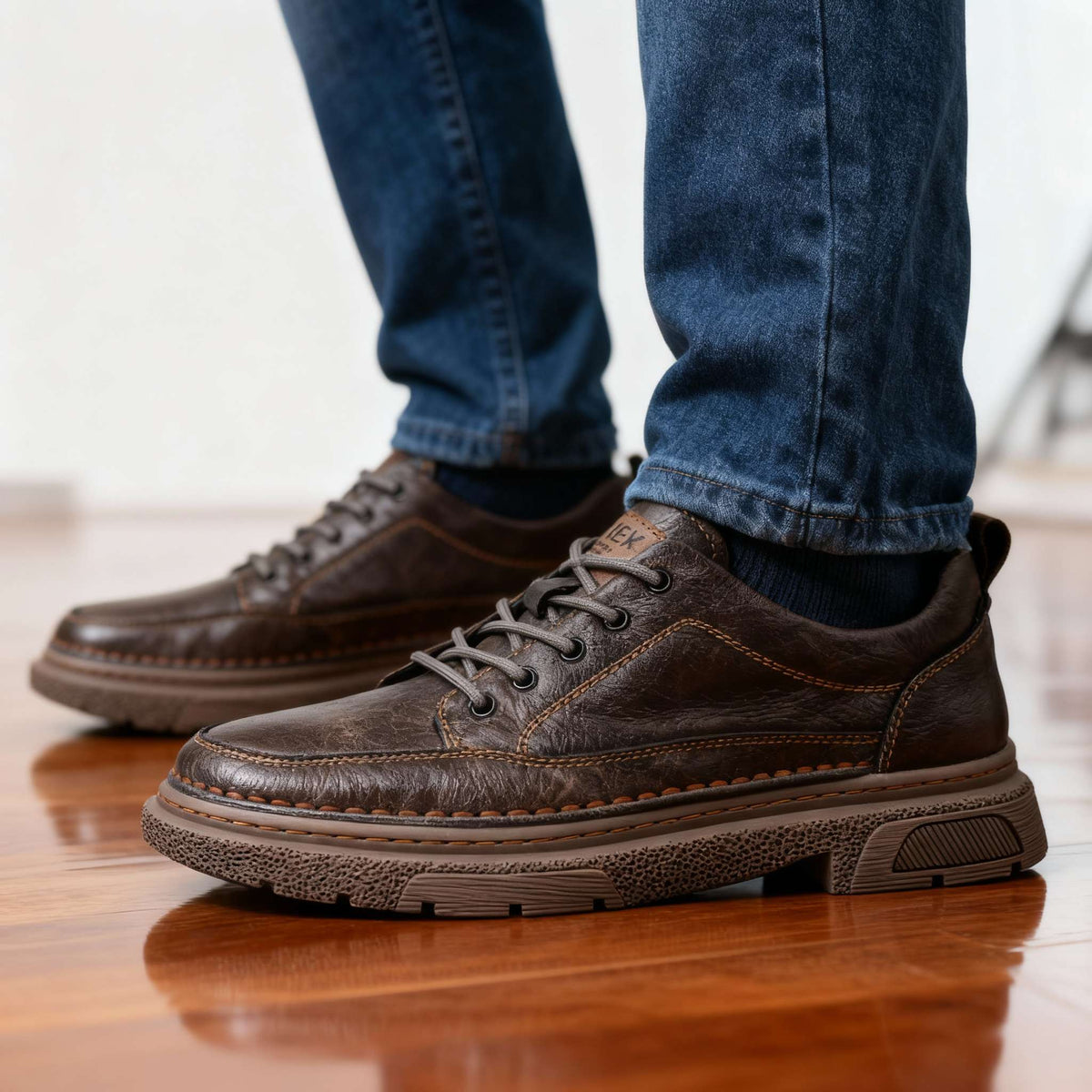 Herren Ledersneaker – handgenäht mit Dämpfungssohle